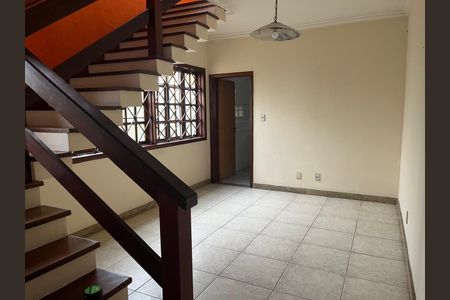 Sala de casa para alugar com 5 quartos, 494m² em Filadélfia, Betim