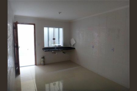 Casa à venda com 3 quartos, 100m² em Jardim Eliane, São Paulo