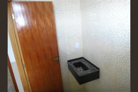 Casa à venda com 3 quartos, 100m² em Jardim Eliane, São Paulo