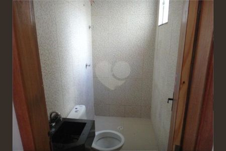 Casa à venda com 3 quartos, 100m² em Jardim Eliane, São Paulo