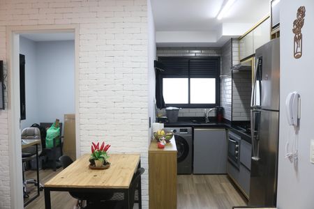 Apartamento à venda com 60m², 2 quartos e sem vagaSala