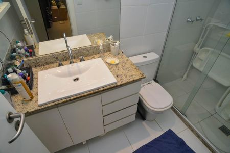 Apartamento à venda com 80m², 2 quartos e 1 vagaBanheiro Suíte