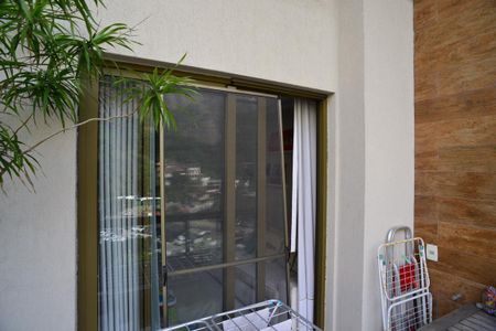 Apartamento à venda com 80m², 2 quartos e 1 vagaVaranda