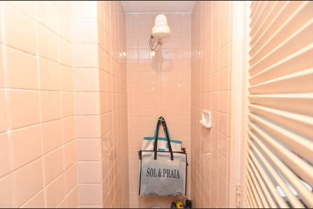 Apartamento à venda com 70m², 2 quartos e 1 vagaBanheiro de Serviço
