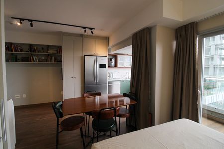 Apartamento à venda com 36m², 1 quarto e 1 vaga Apartamento à venda com 36m², 1 quarto e 1 vagaSala