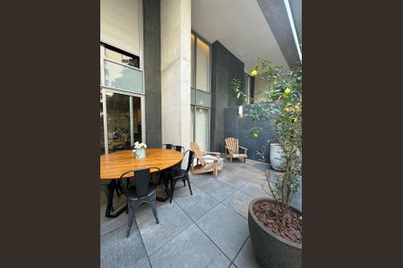 Apartamento à venda com 97m², 1 quarto e 1 vaga Apartamento à venda com 97m², 1 quarto e 1 vagaVaranda