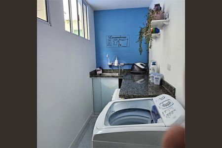 Casa à venda com 320m², 4 quartos e 3 vagas