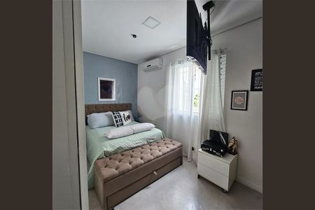 Casa à venda com 4 quartos, 320m² em Vila Monumento, São Paulo