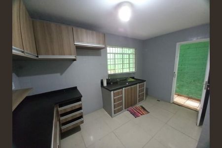 Casa à venda com 3 quartos, 150m² em Jardim Marajoara, São Paulo