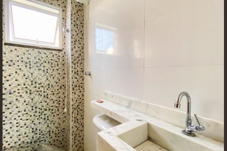 Apartamento para alugar com 55m², 2 quartos e sem vaga Apartamento para alugar com 55m², 2 quartos e sem vagaBanheiro