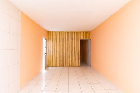 Sala de casa para alugar com 2 quartos, 56m² em Conjunto Promorar Sapopemba, São Paulo