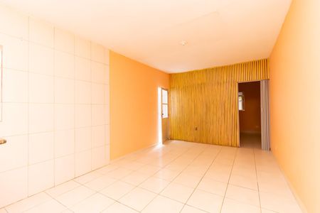 Sala de casa para alugar com 2 quartos, 56m² em Conjunto Promorar Sapopemba, São Paulo