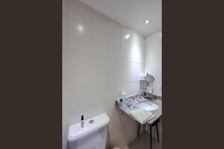 Apartamento para alugar com 133m², 3 quartos e 2 vagas Apartamento para alugar com 133m², 3 quartos e 2 vagasBanheiro da Suíte 2