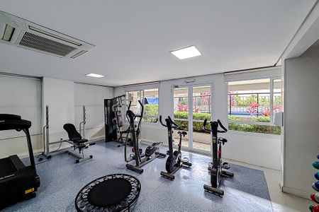 Apartamento para alugar com 133m², 3 quartos e 2 vagas Apartamento para alugar com 133m², 3 quartos e 2 vagasÁrea comum - Academia