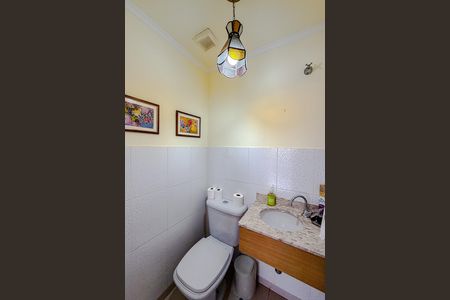 Apartamento para alugar com 133m², 3 quartos e 2 vagas Apartamento para alugar com 133m², 3 quartos e 2 vagasLavabo