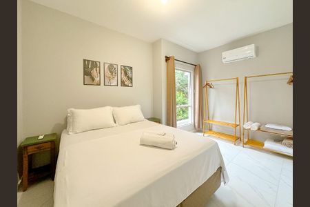 Quarto de apartamento para alugar com 1 quarto, 54m² em Cachoeira do Bom Jesus, Florianópolis