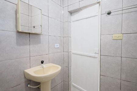 Casa para alugar com 80m², 2 quartos e sem vaga Casa para alugar com 80m², 2 quartos e sem vagaBanheiro
