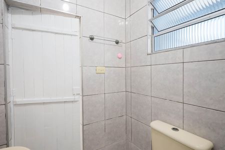 Casa para alugar com 80m², 2 quartos e sem vaga Casa para alugar com 80m², 2 quartos e sem vagaBanheiro