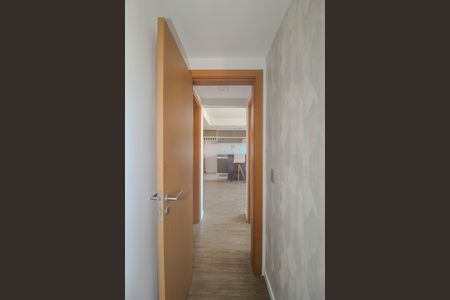 Apartamento à venda com 60m², 2 quartos e 2 vagas Apartamento à venda com 60m², 2 quartos e 2 vagasCorredor