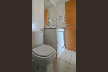 Apartamento à venda com 60m², 2 quartos e 2 vagas Apartamento à venda com 60m², 2 quartos e 2 vagasBanheiro da Suíte