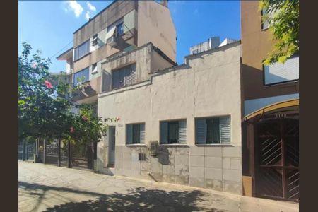 Casa à venda com 127m², 4 quartos e sem vaga Casa à venda com 127m², 4 quartos e sem vagaFachada