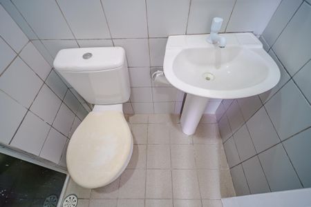 Apartamento à venda com 50m², 2 quartos e 1 vaga Apartamento à venda com 50m², 2 quartos e 1 vagaBanheiro