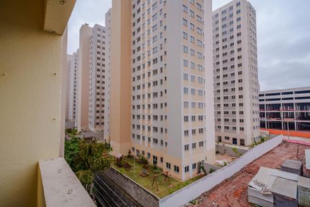 Varanda de apartamento à venda com 2 quartos, 50m² em Conjunto Promorar Raposo Tavares, São Paulo