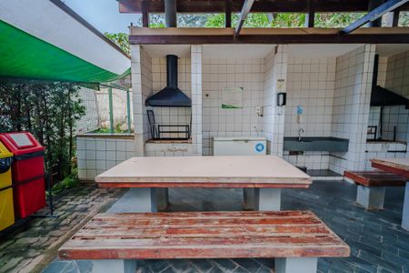 Apartamento à venda com 50m², 2 quartos e 1 vaga Apartamento à venda com 50m², 2 quartos e 1 vagaÁrea comum - Churrasqueira