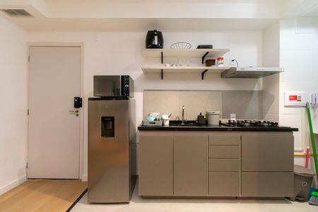 Apartamento para alugar com 32m², 1 quarto e sem vaga Apartamento para alugar com 32m², 1 quarto e sem vagaCozinha