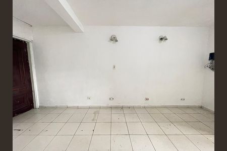 Sala/Quarto de casa à venda com 1 quarto, 24m² em Jardim Raposo Tavares, São Paulo
