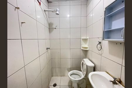 Banheiro de casa à venda com 1 quarto, 24m² em Jardim Raposo Tavares, São Paulo