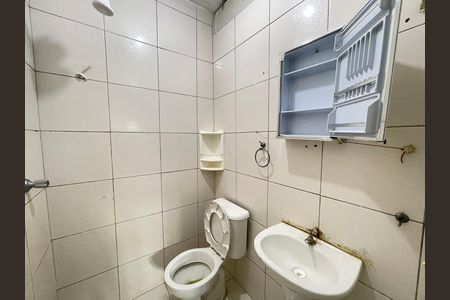 Banheiro de casa à venda com 1 quarto, 24m² em Jardim Raposo Tavares, São Paulo