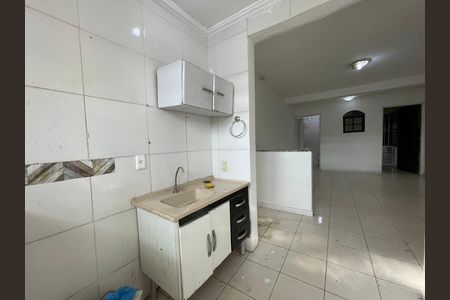 Casa para alugar com 24m², 1 quarto e 1 vaga Casa para alugar com 24m², 1 quarto e 1 vagaCozinha e Área de Serviço