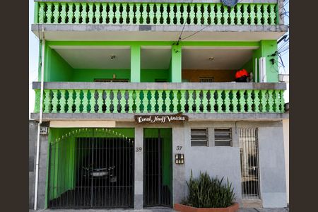 Casa para alugar com 24m², 1 quarto e 1 vaga Casa para alugar com 24m², 1 quarto e 1 vagaFachada