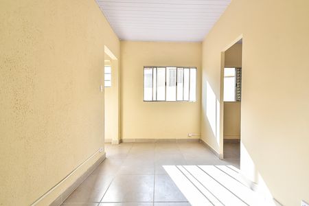Sala de casa para alugar com 1 quarto, 54m² em Vila São José, São Paulo