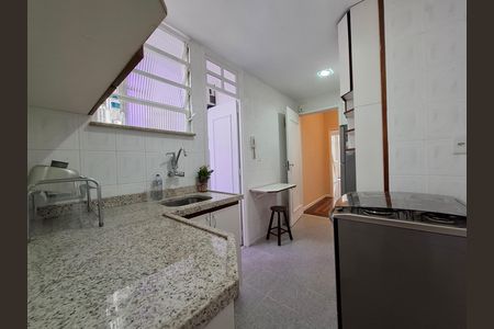 Apartamento à venda com 100m², 2 quartos e sem vaga Apartamento à venda com 100m², 2 quartos e sem vagaCozinha