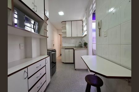 Apartamento à venda com 100m², 2 quartos e sem vaga Apartamento à venda com 100m², 2 quartos e sem vagaCozinha