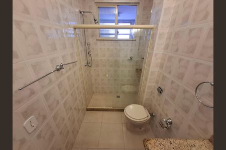 Apartamento à venda com 100m², 2 quartos e sem vaga Apartamento à venda com 100m², 2 quartos e sem vagaBanheiro