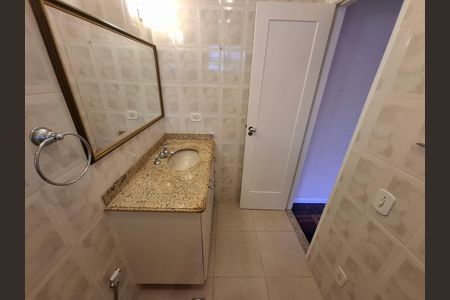 Apartamento à venda com 100m², 2 quartos e sem vaga Apartamento à venda com 100m², 2 quartos e sem vagaBanheiro