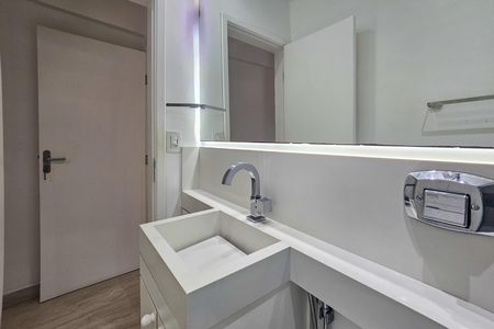Apartamento para alugar com 75m², 2 quartos e 1 vaga
