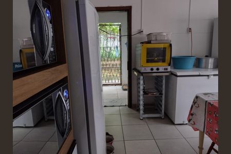 Casa à venda com 150m², 3 quartos e 1 vaga Casa à venda com 150m², 3 quartos e 1 vagaCozinha
