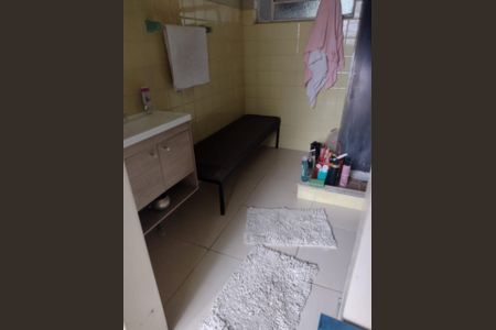 Casa à venda com 150m², 3 quartos e 1 vaga Casa à venda com 150m², 3 quartos e 1 vagaBanheiro