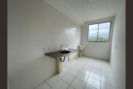 Apartamento à venda com 44m², 2 quartos e 1 vaga Apartamento à venda com 44m², 2 quartos e 1 vagaCozinha e Área de Serviço
