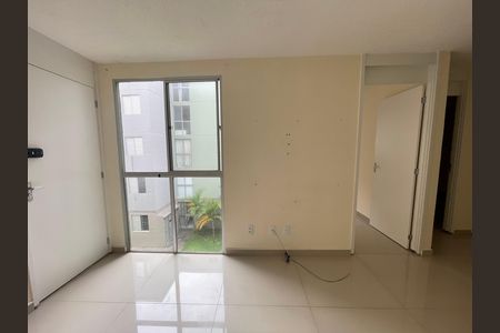 Apartamento à venda com 44m², 2 quartos e 1 vaga Apartamento à venda com 44m², 2 quartos e 1 vagaSala
