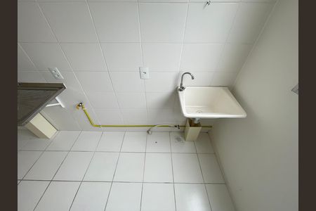 Apartamento à venda com 44m², 2 quartos e 1 vaga Apartamento à venda com 44m², 2 quartos e 1 vagaCozinha e Área de Serviço