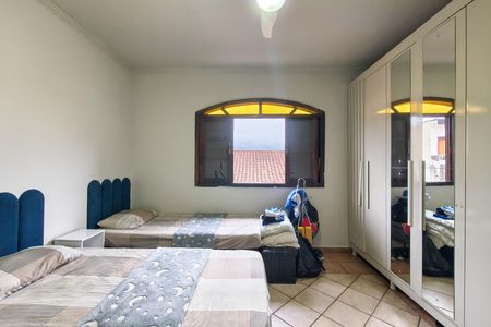 Casa para alugar com 140m², 2 quartos e 4 vagas Casa para alugar com 140m², 2 quartos e 4 vagasSuite