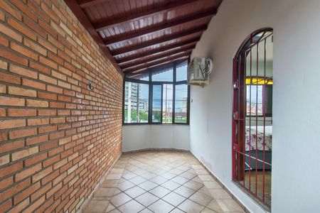 Casa para alugar com 140m², 2 quartos e 4 vagas Casa para alugar com 140m², 2 quartos e 4 vagasSacada