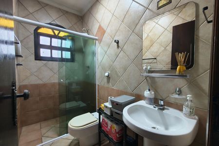 Casa para alugar com 140m², 2 quartos e 4 vagas Casa para alugar com 140m², 2 quartos e 4 vagasBanheiro
