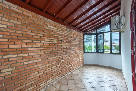 Casa para alugar com 140m², 2 quartos e 4 vagas Casa para alugar com 140m², 2 quartos e 4 vagasSacada