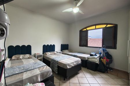 Casa para alugar com 140m², 2 quartos e 4 vagas Casa para alugar com 140m², 2 quartos e 4 vagasSuite